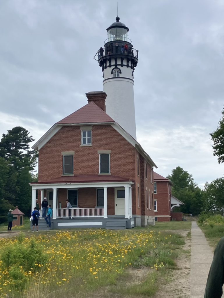 au-sable-light-station-pictured-rocks-up
